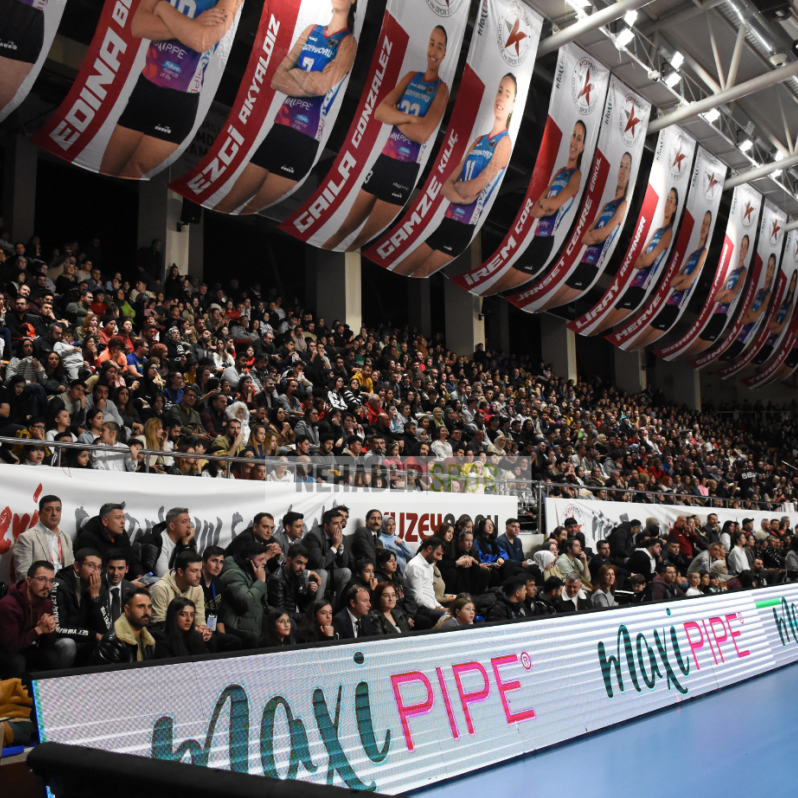 Aksaray'da voleybol rüzgarı ! Vakıfbank Kuzeyboru'yu 3-1 mağlup etti #2