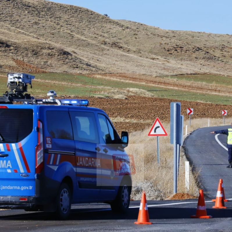 Aksaray'da jandarma ekipleri trafik denetimlerini sıkılaştırdı #5