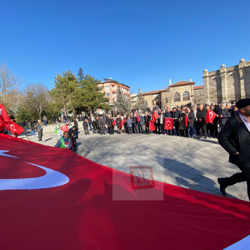 Aksaray'da terör örgütü PKK'ya tepki gösterildi #1