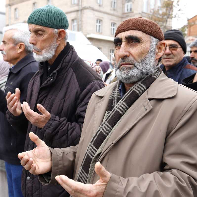 İsveç'te Kur'an-ı Kerim'in yakılmasına Aksaray'da tepki gösterildi #3