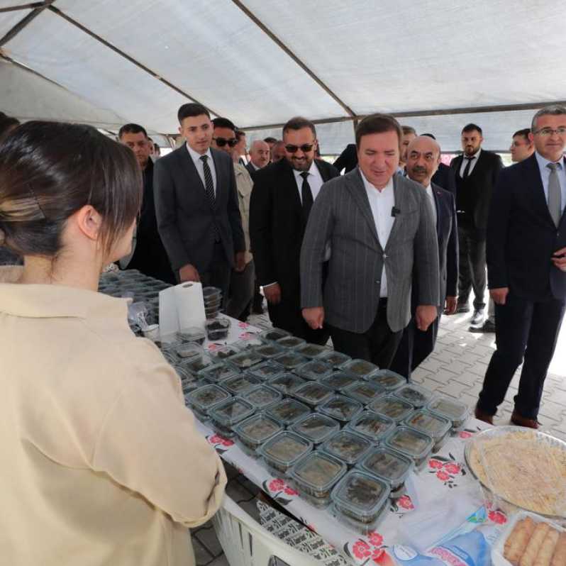 Aksaray'dan Hatay'a destek için kermes düzenlendi #1