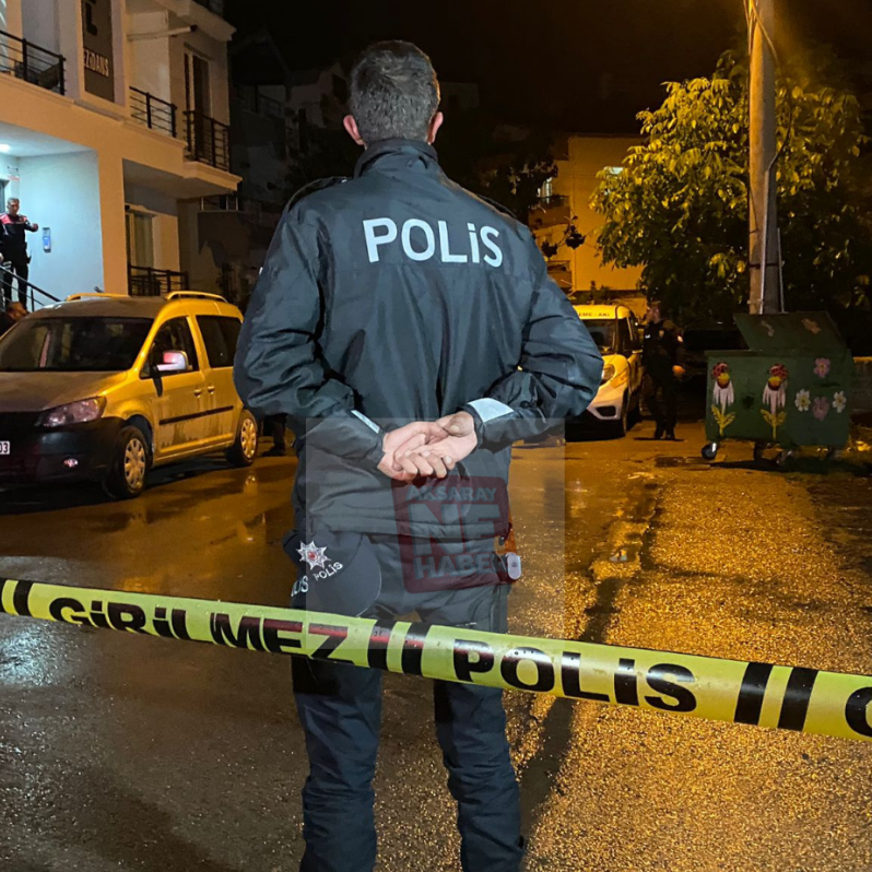 Aksaray'da arkadaşı tarafından silahla vurulan polis ağır yaralandı #2