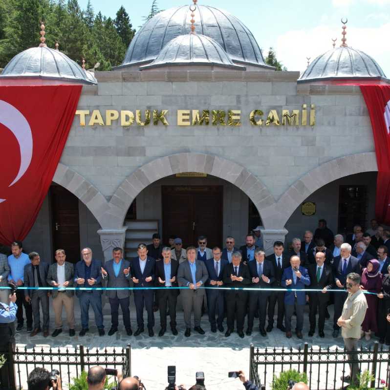 Taptuk Emre Türbe ve Camii açıldı #1