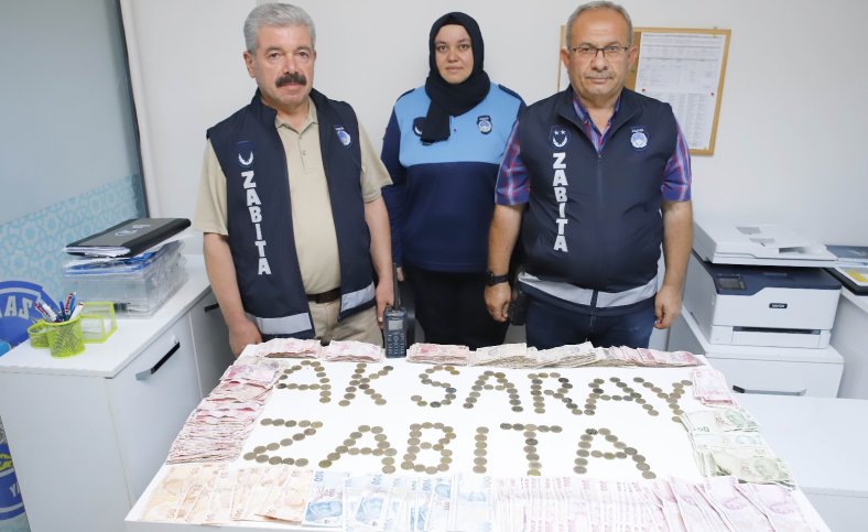 AKSARAY'DA DİLENCİ OPERASYONU ZABITA 30 BİN TL'YE EL KOYDU