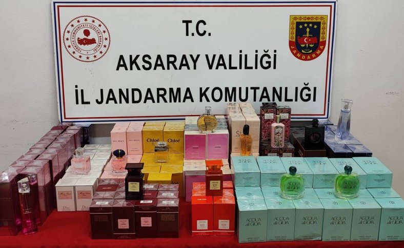 KAÇAK PARFÜMLE AKSARAY'I KOKUTACAKLARDI