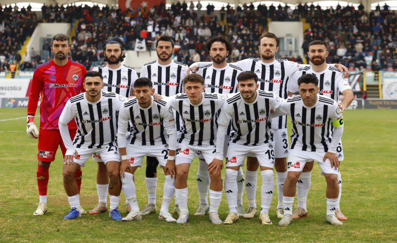 LİDER AKSARAYSPOR'DA TEK HEDEF GALİBİYET